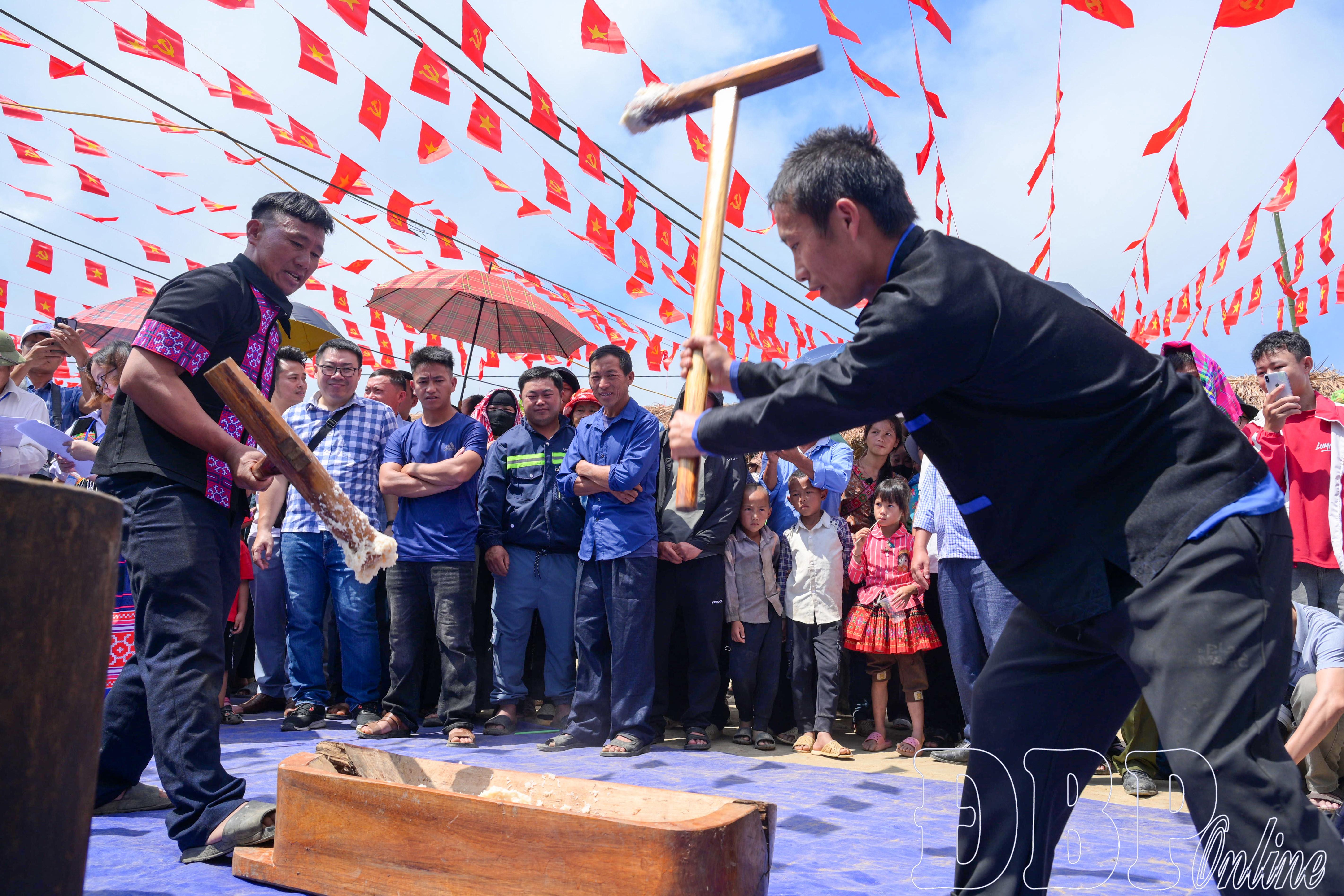 Văn hóa Mông tạo dấu ấn riêng cho du lịch Điện Biên Văn hóa Mông tạo dấu ấn riêng cho du lịch Điện Biên