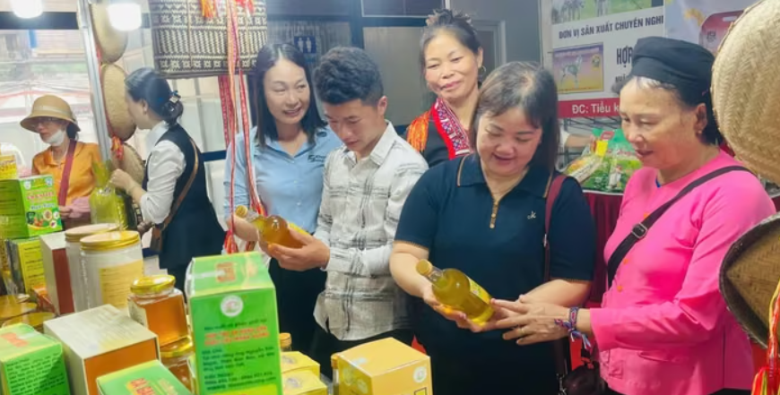 Biến lợi thế du lịch nông thôn thành sức bật cho sản phẩm OCOP Biến lợi thế du lịch nông thôn thành sức bật cho sản phẩm OCOP