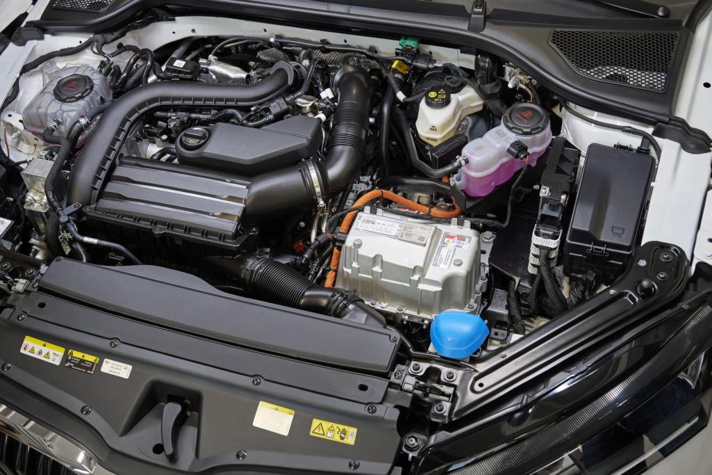 skoda-octavia-hybrid-2_1791517374.jpg