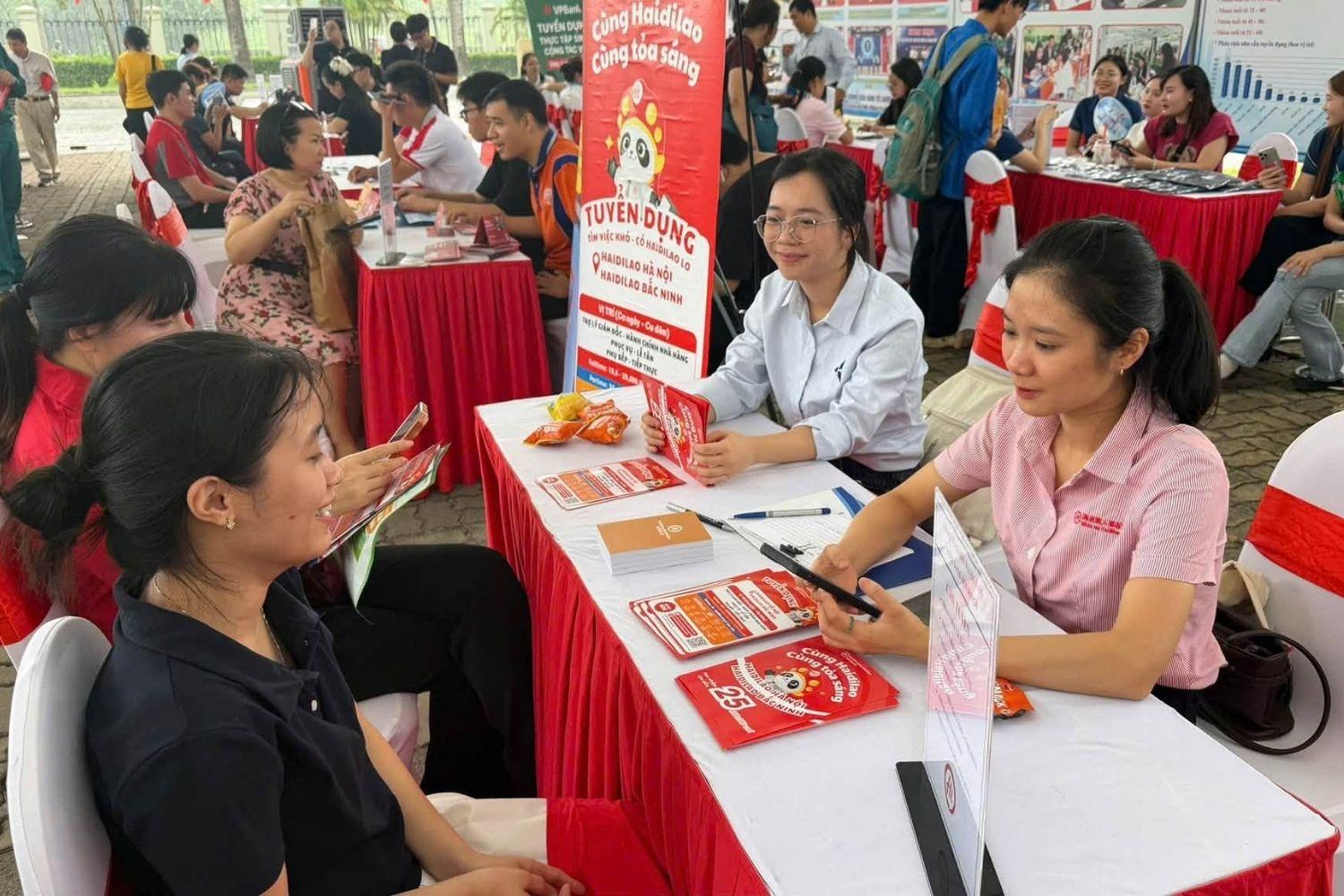 Chỉ còn rất hiếm doanh nghiệp tại hà nội trả lương dưới 5 triệu đồng Chỉ còn rất hiếm doanh nghiệp tại hà nội trả lương dưới 5 triệu đồng