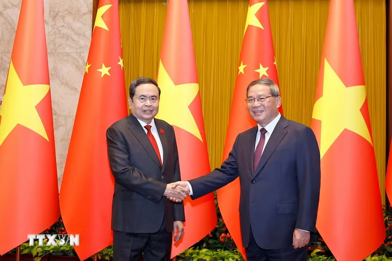 Chủ tịch Quốc hội Trần Thanh Mẫn hội kiến Thủ tướng Quốc vụ viện Trung Quốc Lý Cường Chủ tịch Quốc hội Trần Thanh Mẫn hội kiến Thủ tướng Quốc vụ viện Trung Quốc Lý Cường