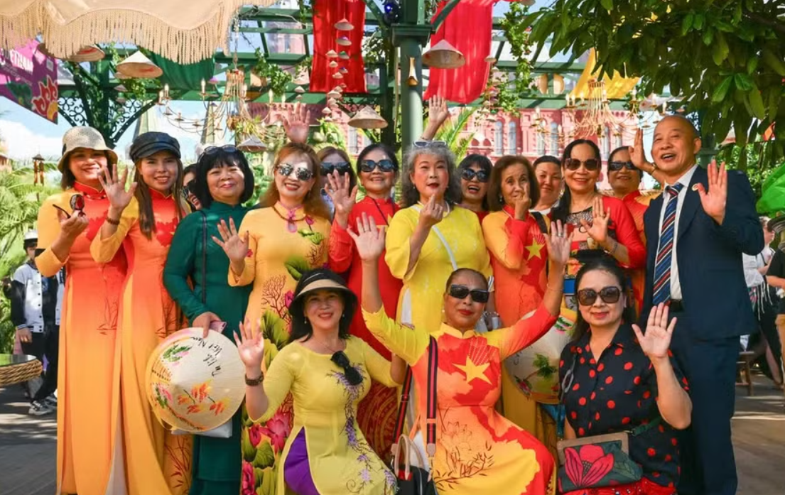 Nga miễn visa 30 ngày cho công dân Việt Nam từ 15/10
