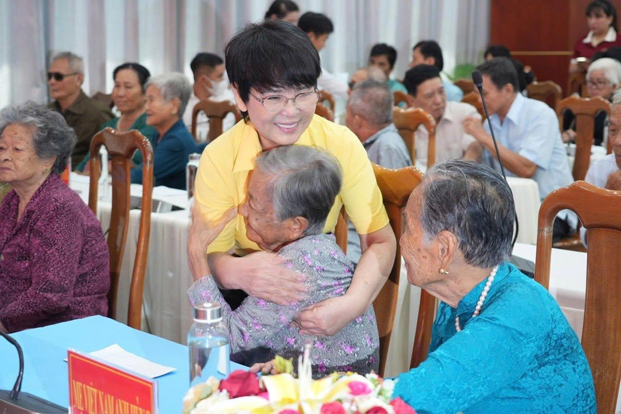tri-an-me-viet-nam-anh-hung_1792053340.jpg