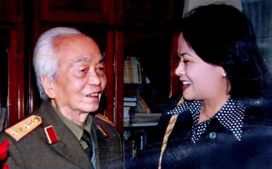 NSND gốc Hải Phòng từng hát nhạc phim ‘Tây Du Ký’ tại Trung Quốc: Đỗ Thủ khoa kép ở tuổi U50, có chồng là nhạc sĩ, con gái là BTV VTV nổi tiếng cả nước