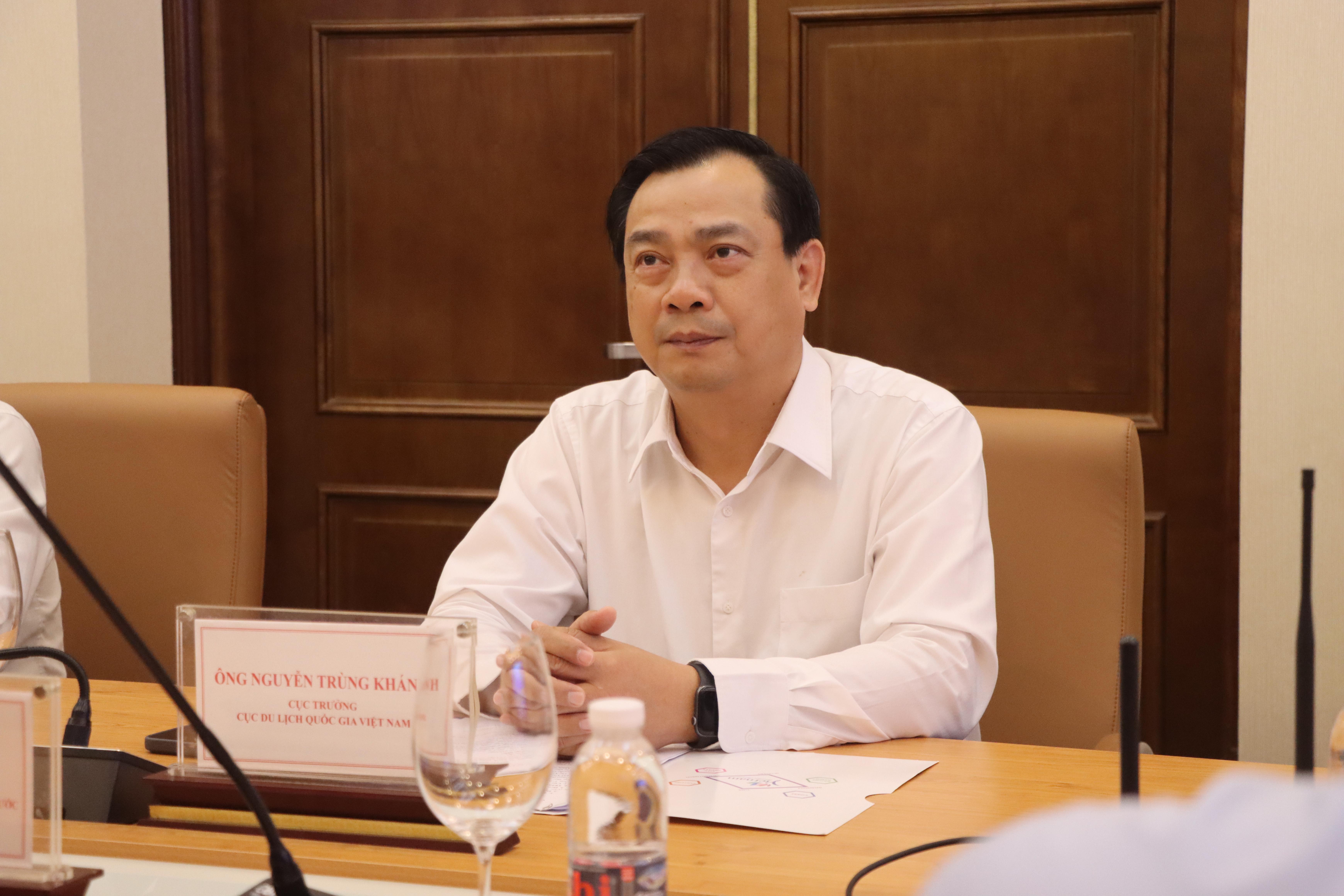 Kết nối du lịch với thương mại, mở rộng thị trường tiêu thụ hàng Việt