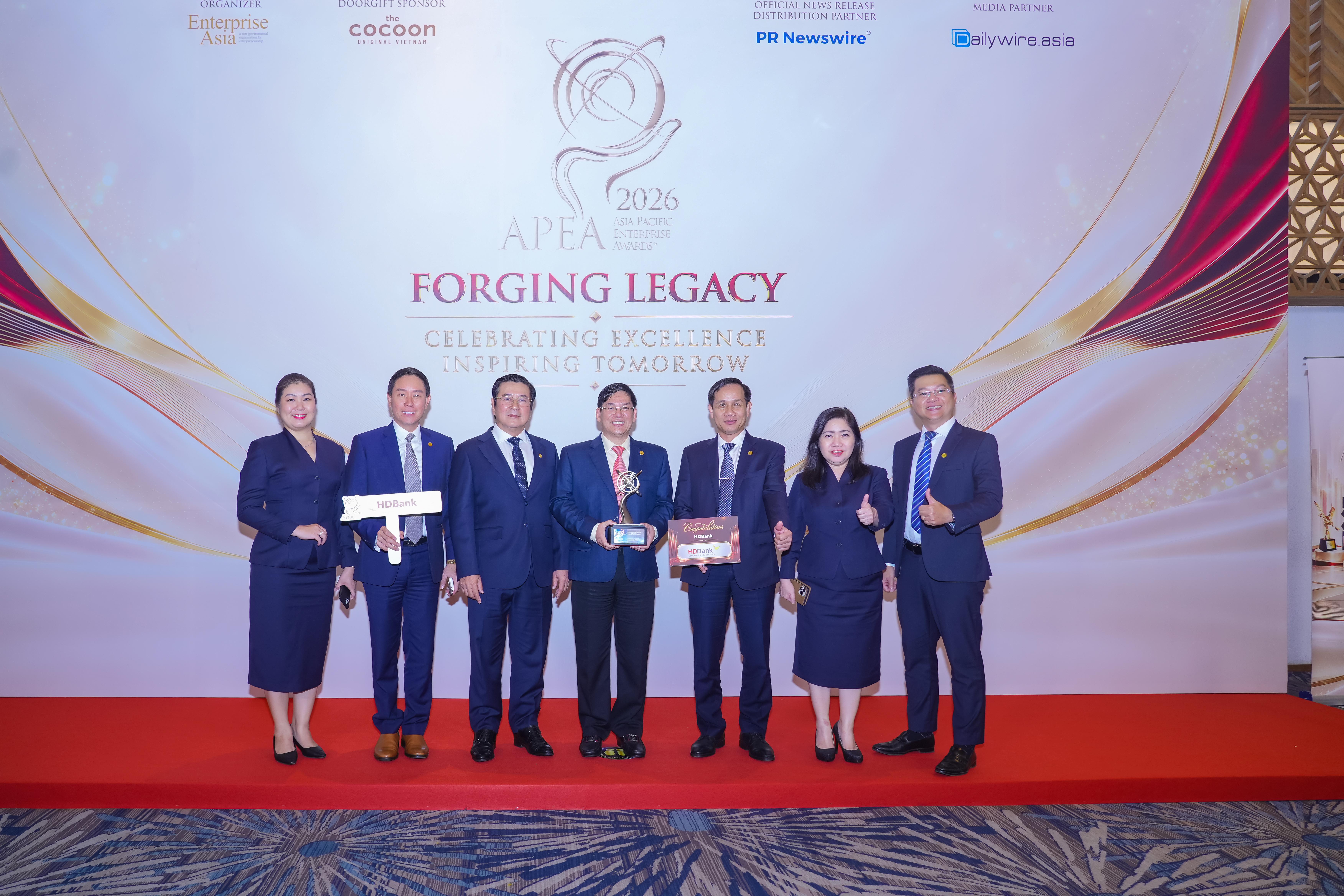 hdb3_1792142124.jpg