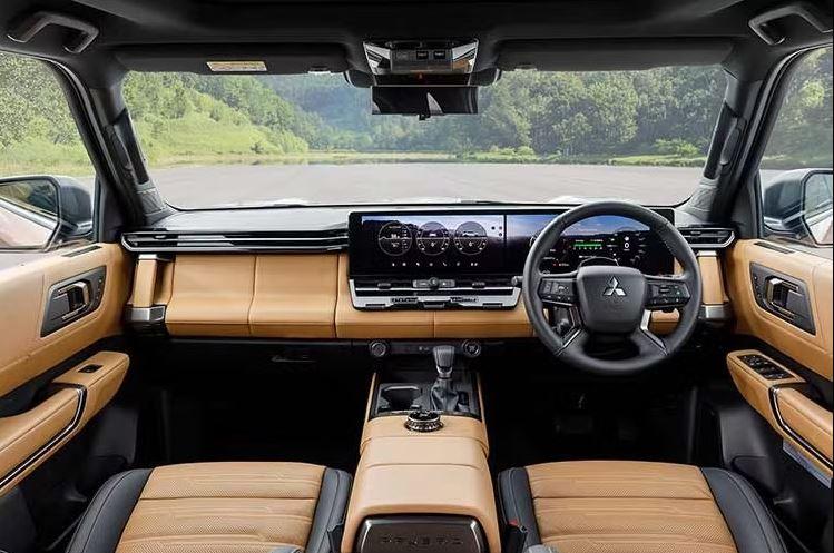 mitsubishi-pajero-the-he-moi-3_1792339243.jpg