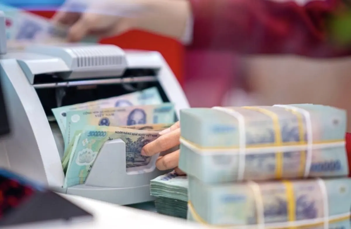 11,43 triệu tỉ đồng "ngủ đông" tại ngân hàng: Nghịch lý tiền dồi dào nhưng khó giảm lãi suất 11,43 triệu tỉ đồng "ngủ đông" tại ngân hàng: Nghịch lý tiền dồi dào nhưng khó giảm lãi suất