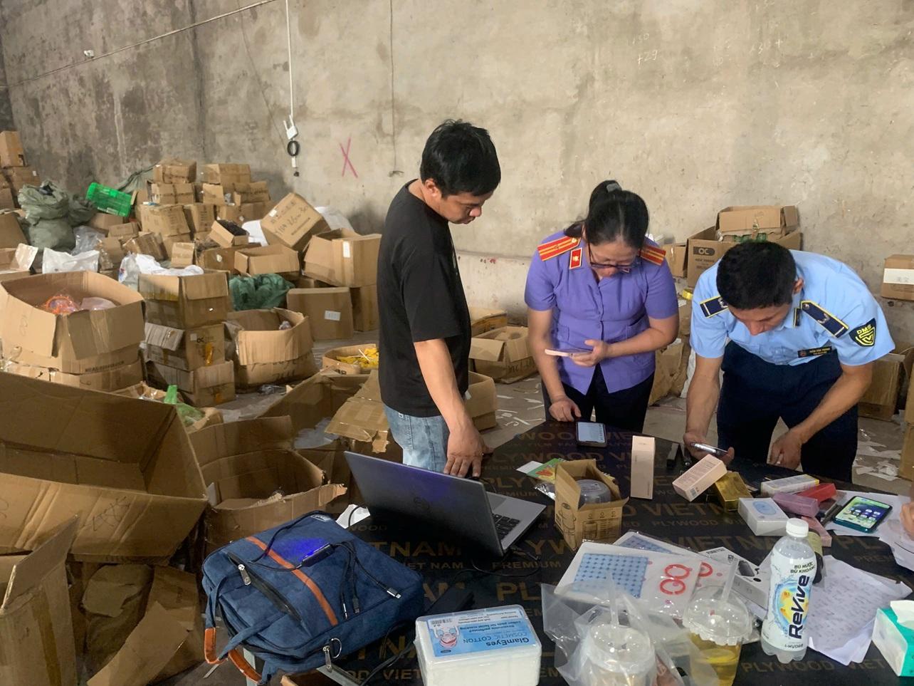 Bảo vệ người tiêu dùng trước rủi ro mua sắm trực tuyến Bảo vệ người tiêu dùng trước rủi ro mua sắm trực tuyến