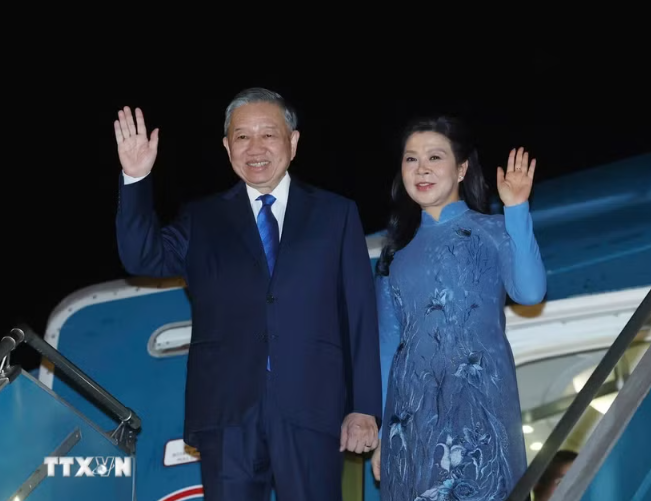 Tổng Bí thư, Chủ tịch nước Tô Lâm cùng Phu nhân lên đường thăm Đan Mạch, Liên minh châu Âu và Bỉ Tổng Bí thư, Chủ tịch nước Tô Lâm cùng Phu nhân lên đường thăm Đan Mạch, Liên minh châu Âu và Bỉ