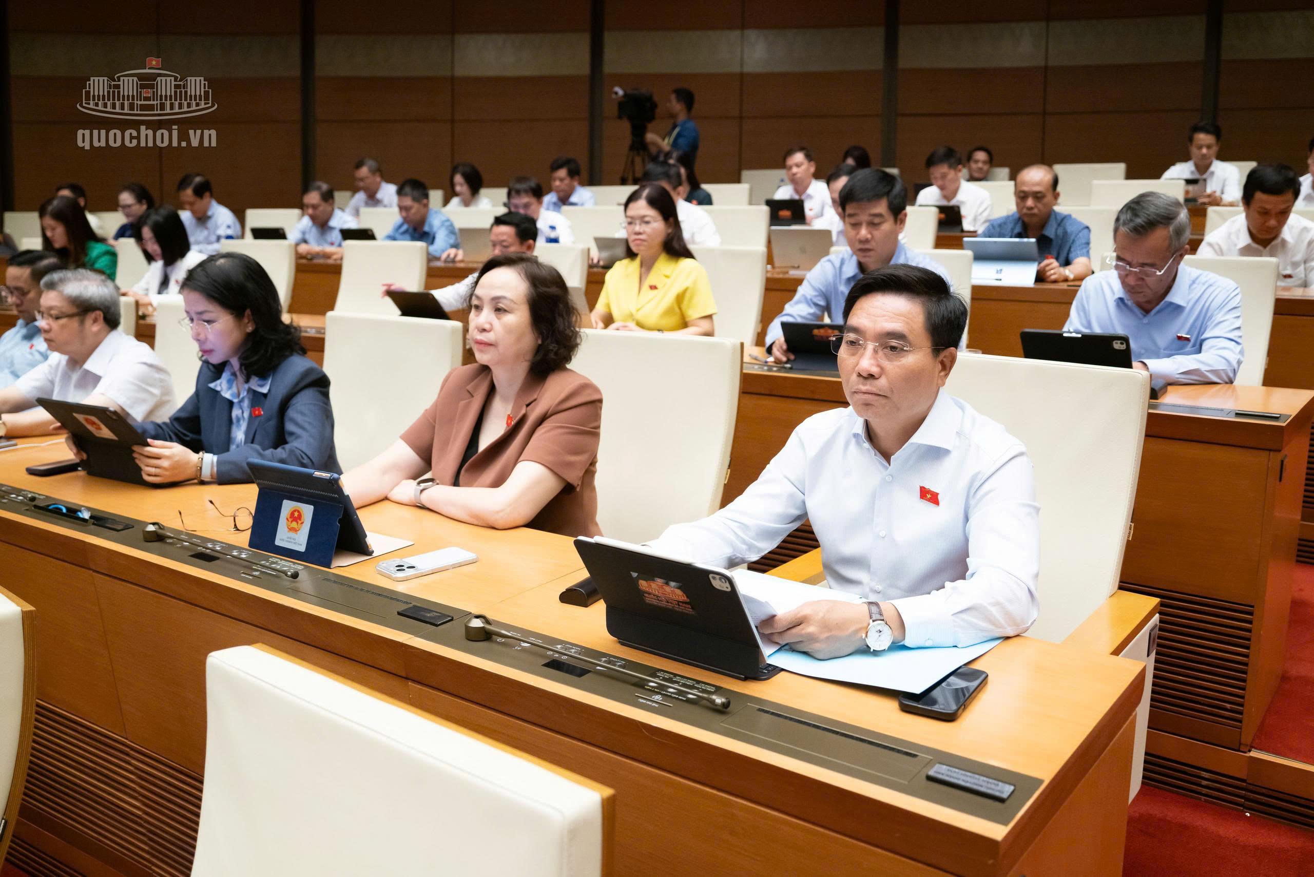 quoc-hoi-2_1792635255.jpg