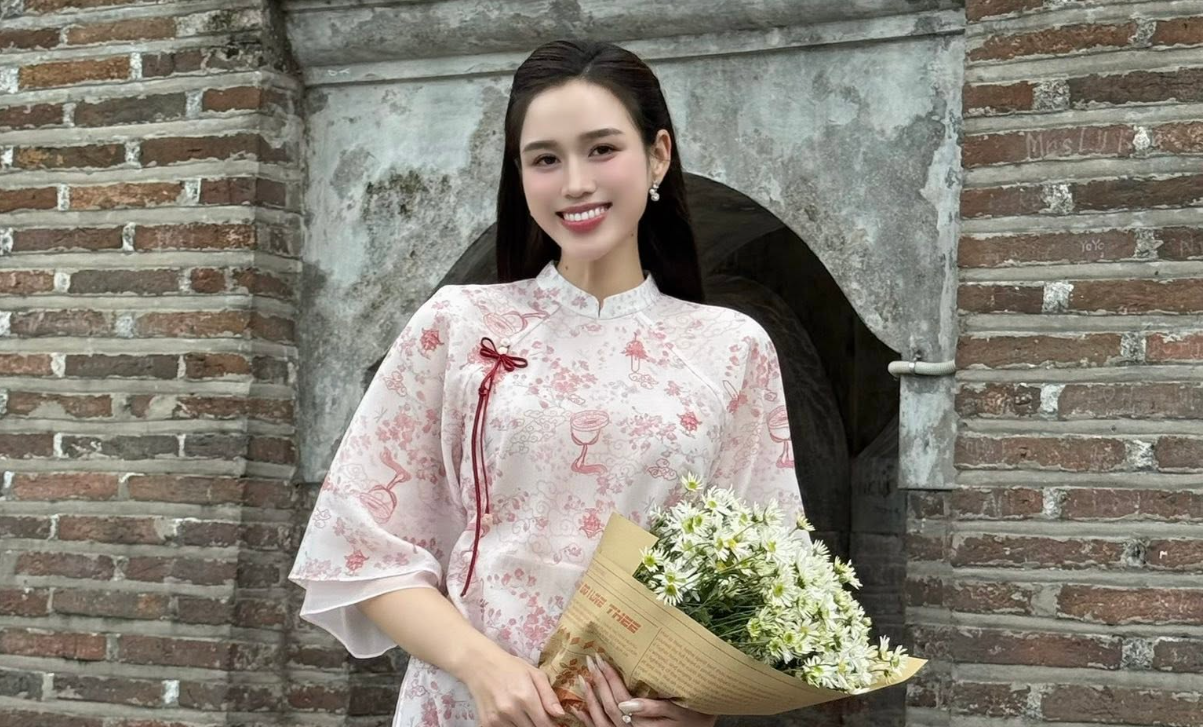 Mừng cho Hoa hậu Đỗ Thị Hà và chồng Tổng Giám đốc