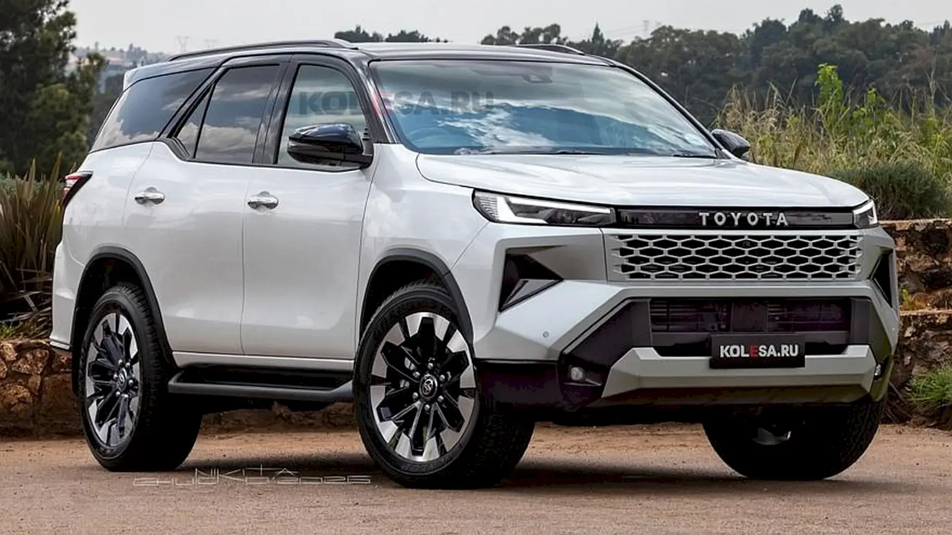 Toyota Fortuner bản nâng cấp lộ diện dự kiến ra mắt toàn cầu ngày 1/12