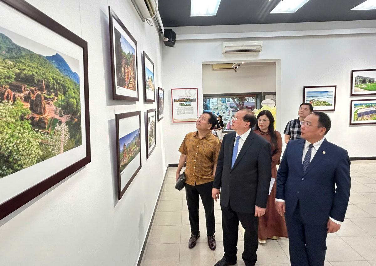 Khám phá 30 di sản vô giá của Việt Nam