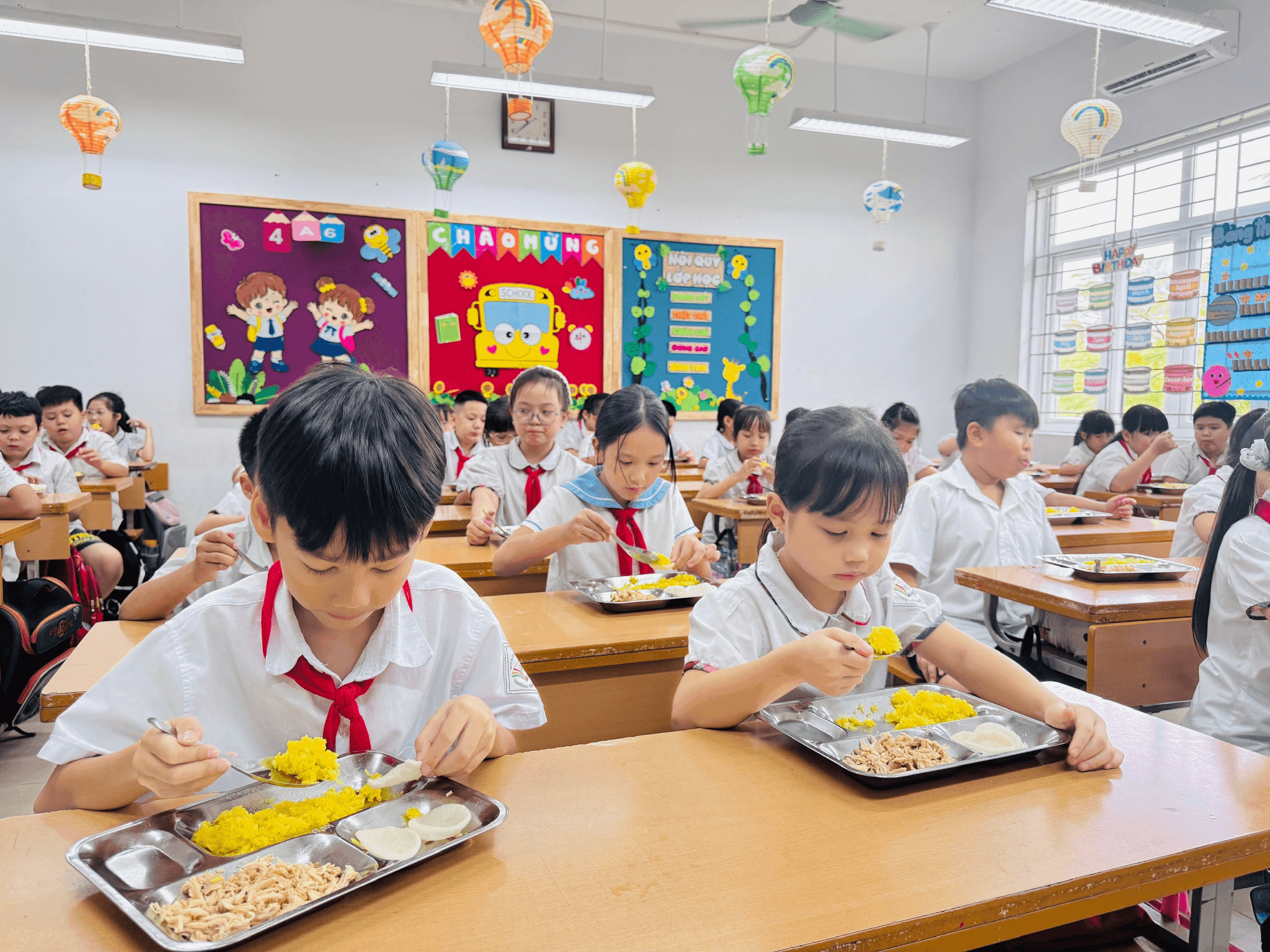 Bộ Y tế yêu cầu công khai thực đơn, siết chặt chất lượng và an toàn thực phẩm bữa ăn học đường