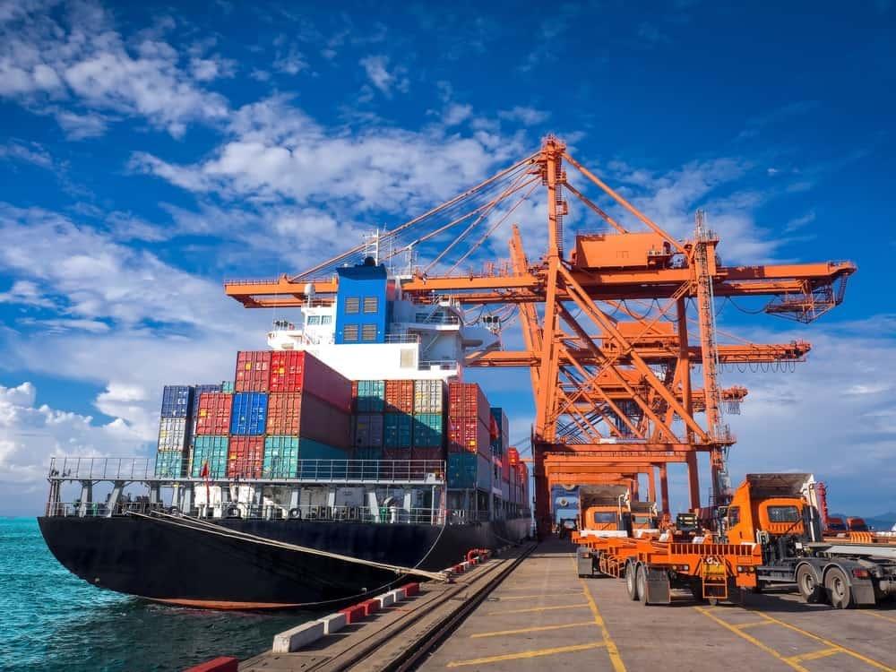 Kim ngạch xuất nhập khẩu hàng hóa của Việt Nam lần đầu vượt mốc 1.000 tỷ USD Kim ngạch xuất nhập khẩu hàng hóa của Việt Nam lần đầu vượt mốc 1.000 tỷ USD