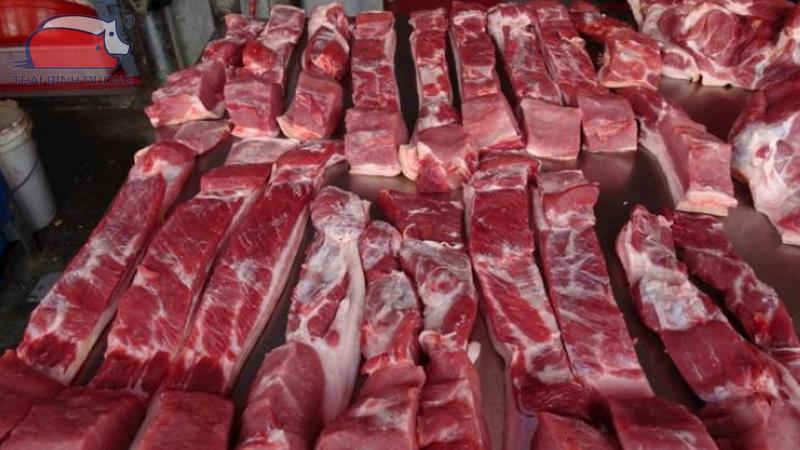 Vụ 300 tấn heo bệnh ‘lọt’ vào trường học: Ăn phải thịt nhiễm dịch tả heo châu Phi nguy hiểm ra sao?