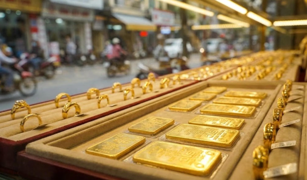 Giá vàng thế giới mất mốc cao, trong nước giảm nhẹ