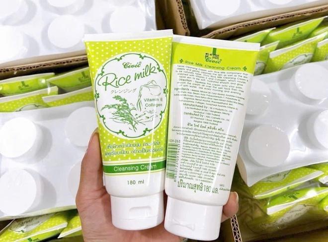 Thu hồi sữa rửa mặt Rice Milk và Dabo Charcoal do sai lệch công thức công bố