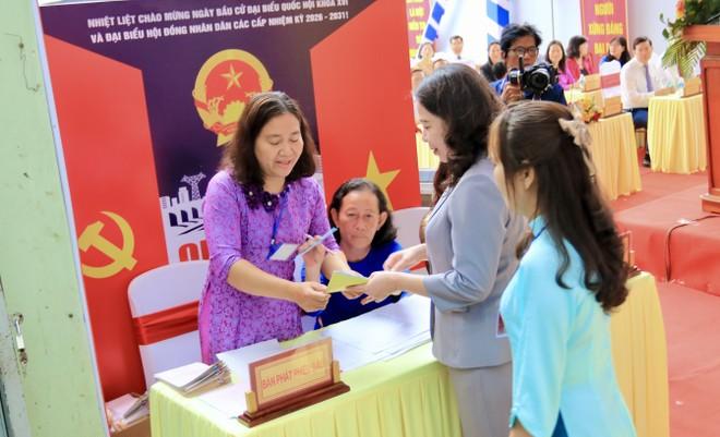 Nhộn nhịp ngày hội toàn dân nơi địa đầu cực Nam Tổ quốc