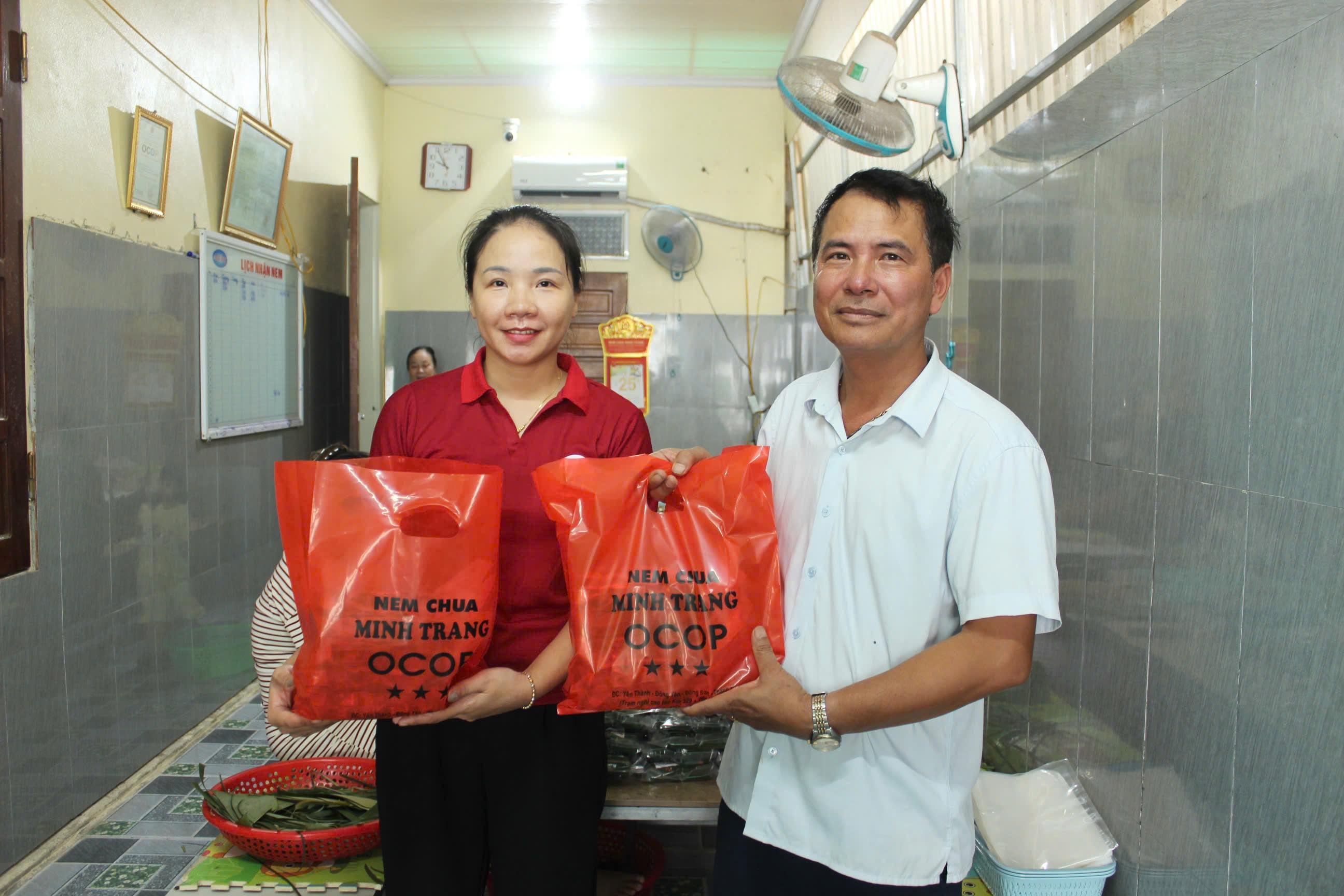 Nem chua Minh Trang - Giữ màu lá, tròn vị nem, vẹn niềm tin Nem chua Minh Trang - Giữ màu lá, tròn vị nem, vẹn niềm tin
