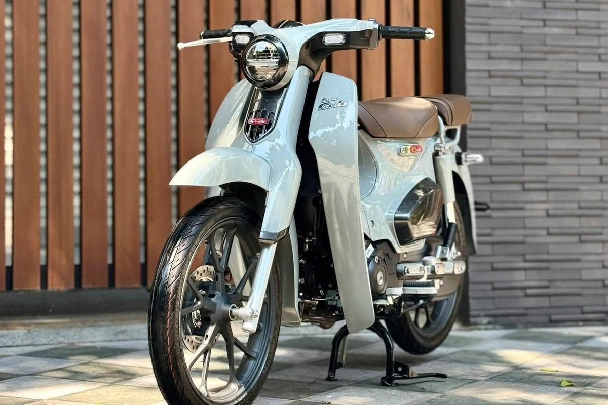 Một mẫu xe số của Honda đang được bán với giá 180 triệu đồng, đắt hơn cả SH 350i Một mẫu xe số của Honda đang được bán với giá 180 triệu đồng, đắt hơn cả SH 350i