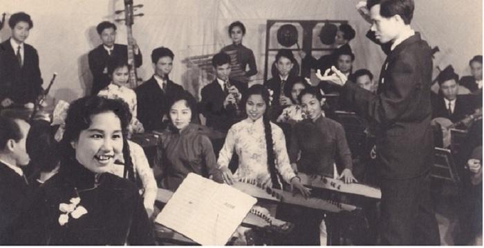 nghesithanhhuyen_1790909575.jpg