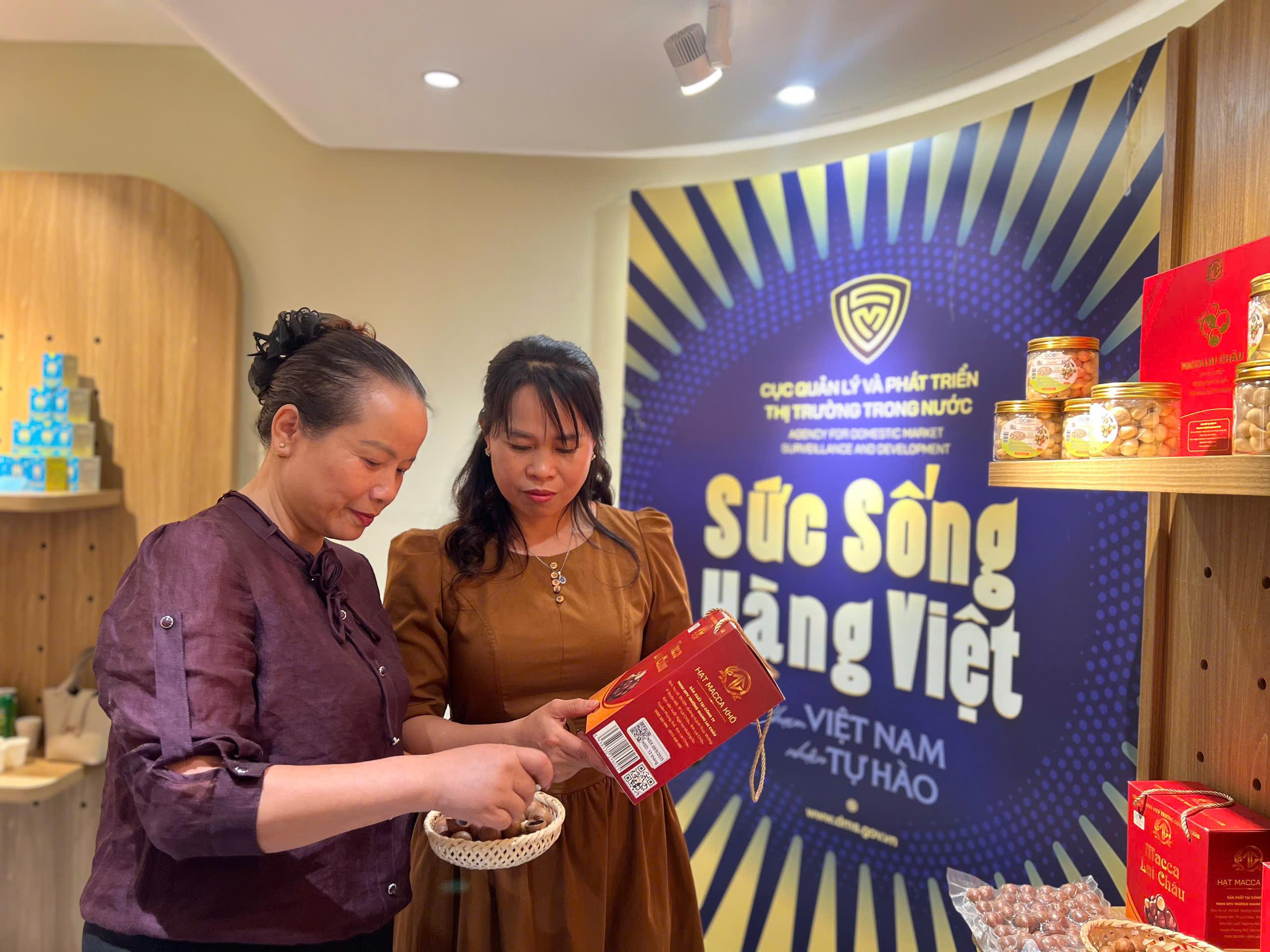 Khai mạc không gian trưng bày "Sức sống hàng Việt" lần thứ 4: Thúc đẩy quảng bá và tiêu thụ hàng Việt tại thị trường nội địa