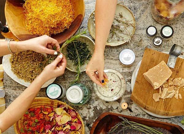 Xuất khẩu nguyên liệu tự nhiên cho mỹ phẩm sang Thụy Điển đối mặt chuẩn mới khắt khe hơn