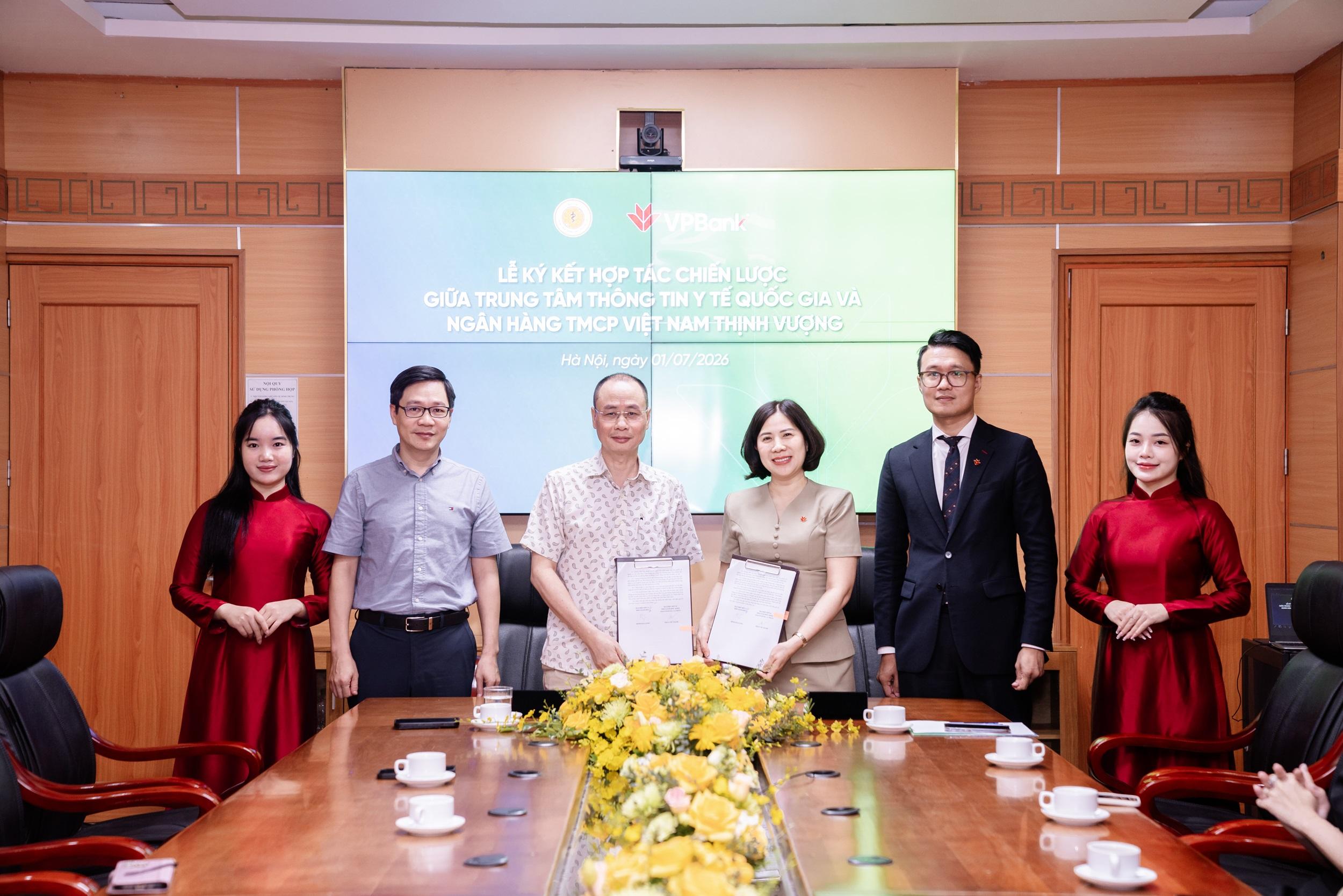 VPBank đồng hành cùng Trung tâm Thông tin Y tế Quốc gia phát triển giải pháp số cho hệ thống nhà thuốc VPBank đồng hành cùng Trung tâm Thông tin Y tế Quốc gia phát triển giải pháp số cho hệ thống nhà thuốc