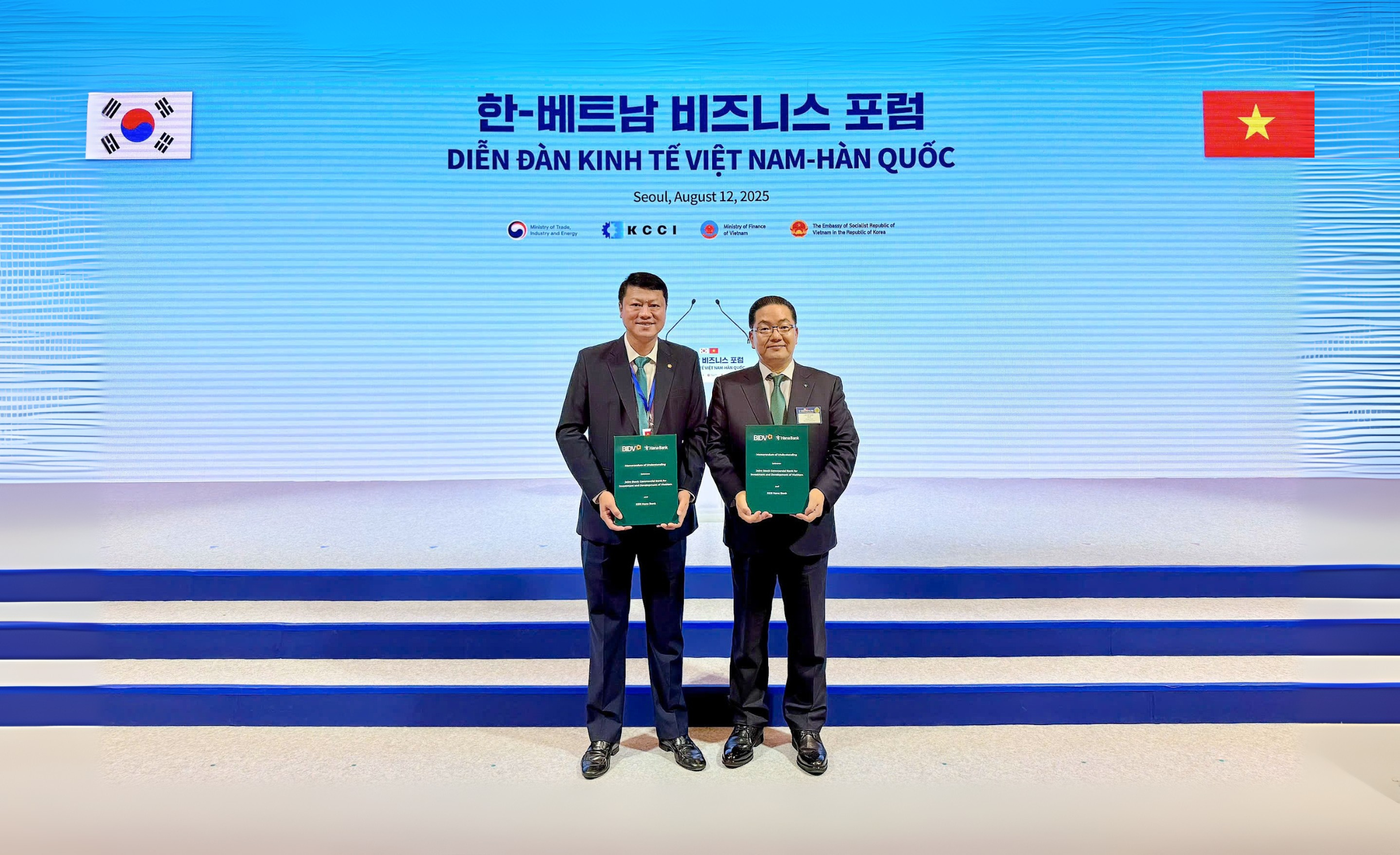 Nhân tố nền tảng thúc đẩy sự phát triển hệ sinh thái tài chính Việt - Hàn