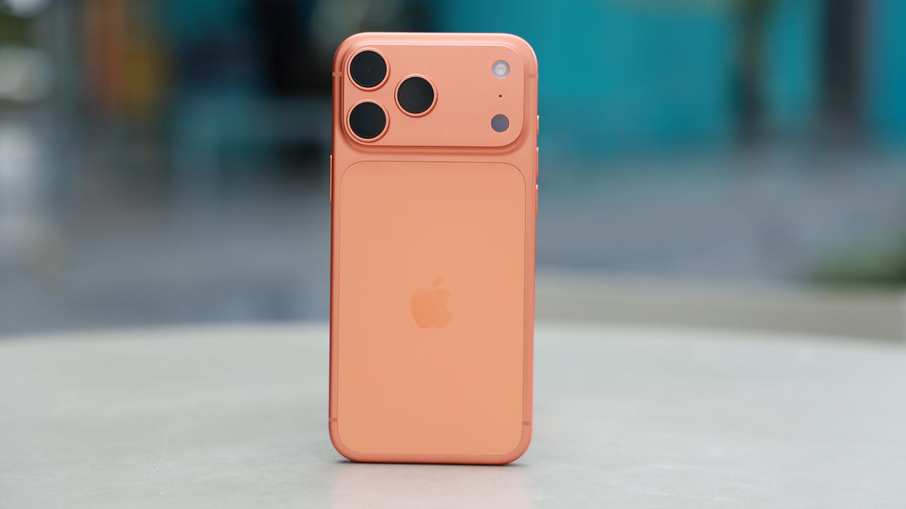 Vừa ra mắt một năm, iPhone 17 Pro và Pro Max đã đứng trước nguy cơ bị khai tử