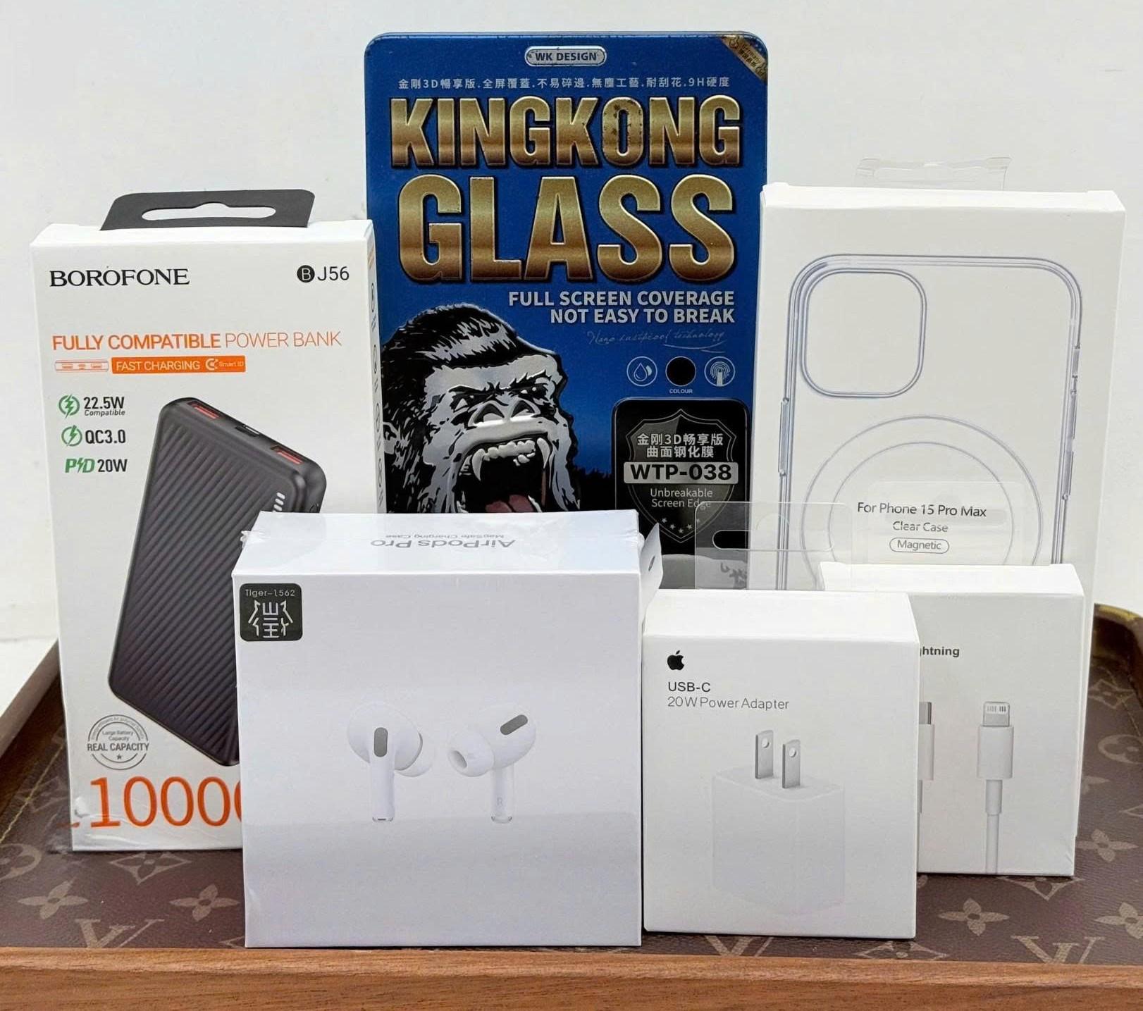 Thị trường phụ kiện iPhone 18 Pro Max sôi động trước ngày mở bán chính thức Thị trường phụ kiện iPhone 18 Pro Max sôi động trước ngày mở bán chính thức