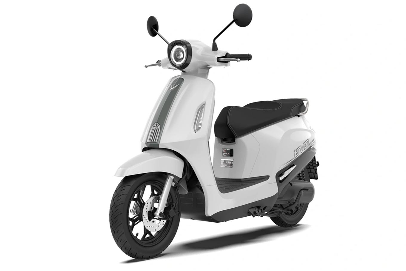 VinFast ra mắt xe máy điện Evo Grand thế hệ mới: 3 phiên bản, tầm hoạt động lên tới 262 km