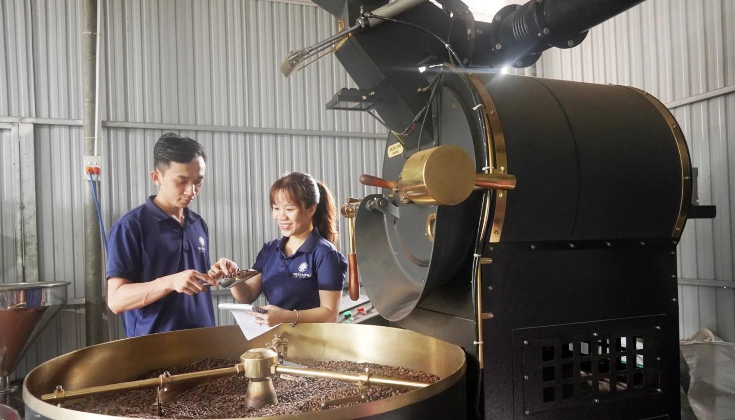 Hành trình định vị thương hiệu cà phê từ đam mê với hạt cà phê nguyên bản