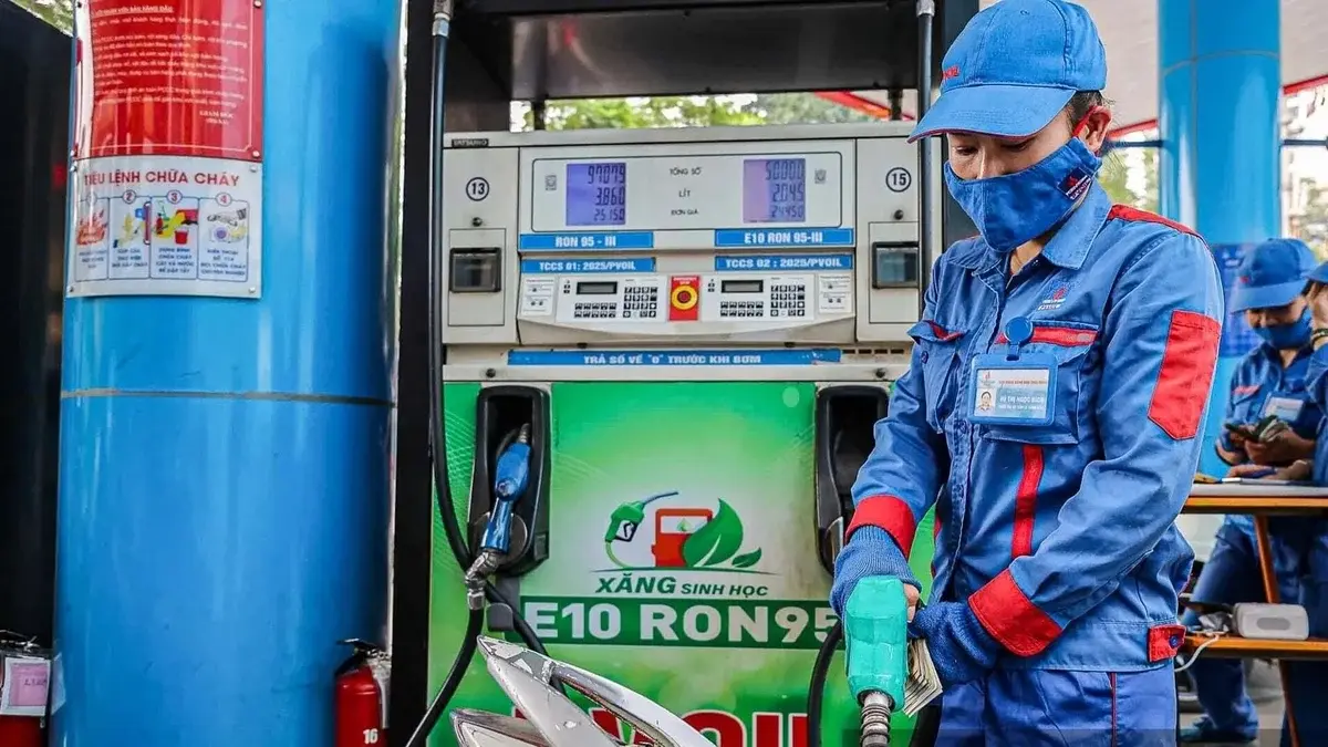 Giá xăng dầu ngày 1/10 biến động trái chiều cùng nhiều đề xuất chính sách mới