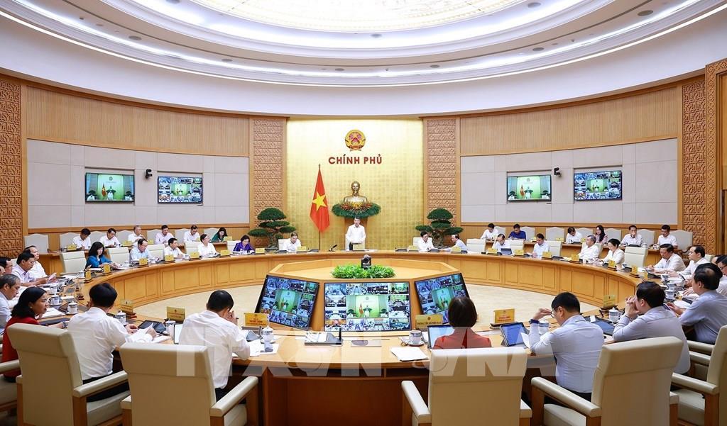 Thủ tướng yêu cầu khai thác mạnh các dư địa tạo đà tăng trưởng cuối năm