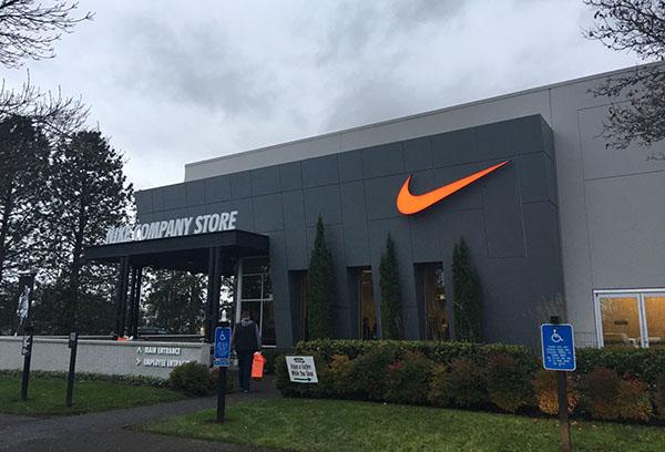 Nike chịu sức ép kép: Doanh thu giảm kế hoạch tái cấu trúc kéo dài đến năm 2031