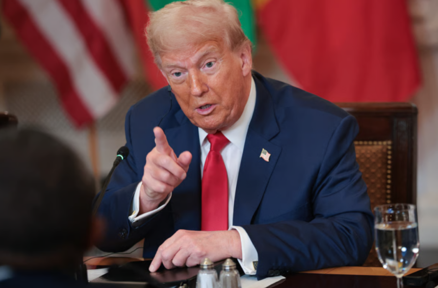 Ông Trump đề xuất chi 1.500 tỷ USD cho quốc phòng, ngân sách Mỹ sẽ thâm hụt kỷ lục Ông Trump đề xuất chi 1.500 tỷ USD cho quốc phòng, ngân sách Mỹ sẽ thâm hụt kỷ lục