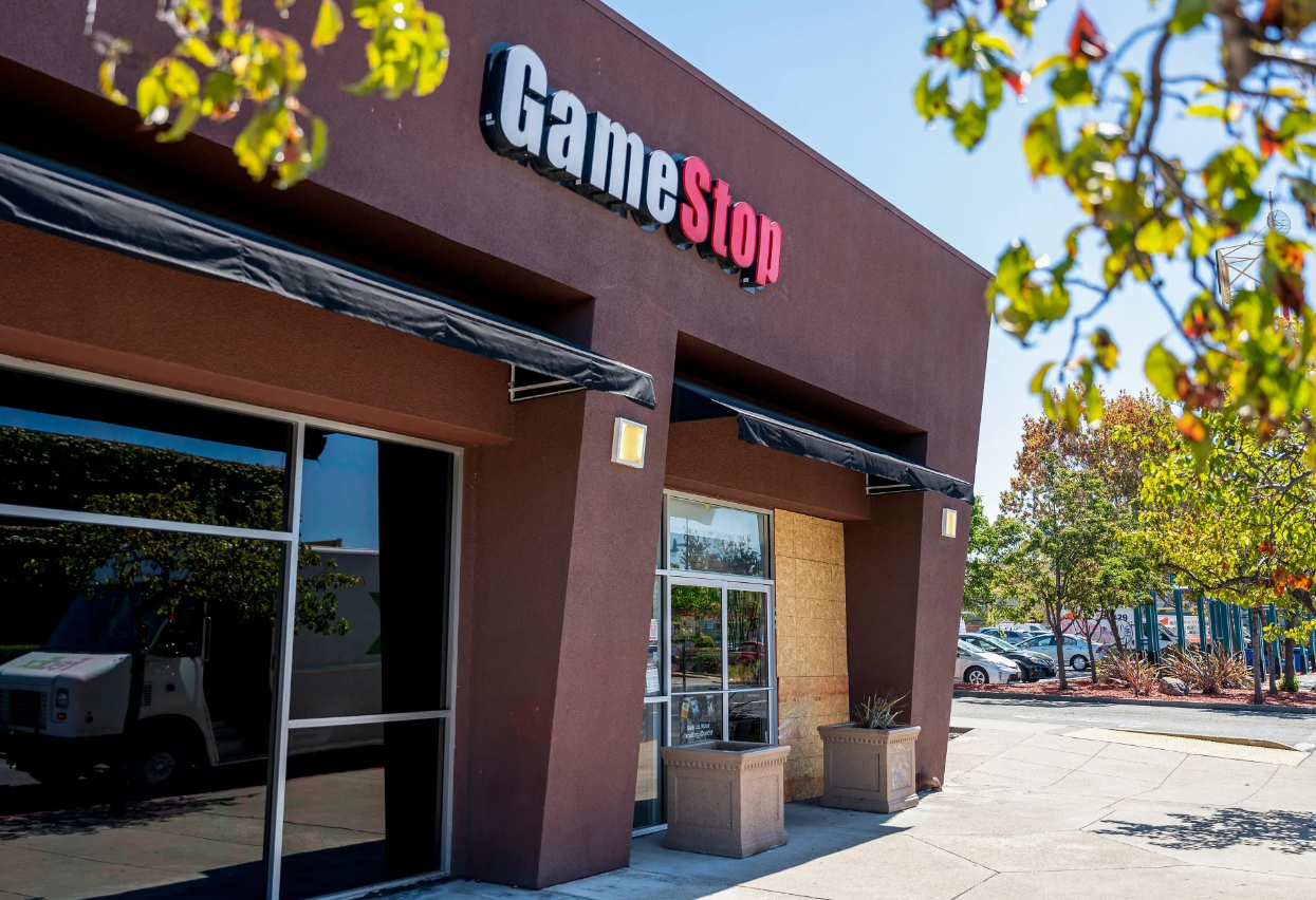 Công ty game tung 56 tỷ USD đòi thâu tóm 'tượng đài' eBay