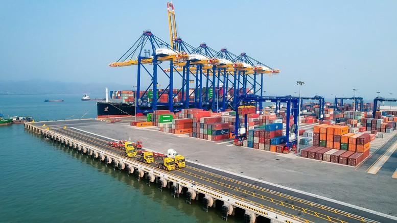 Việt Nam nhập siêu 13,8 tỷ USD sau 5 tháng