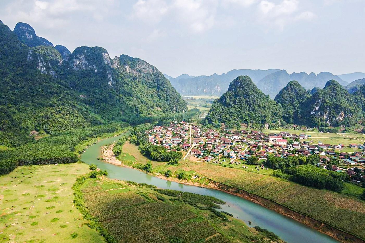 lang-tan-hoa-23-1697707952471348991682_1783158532.jpg