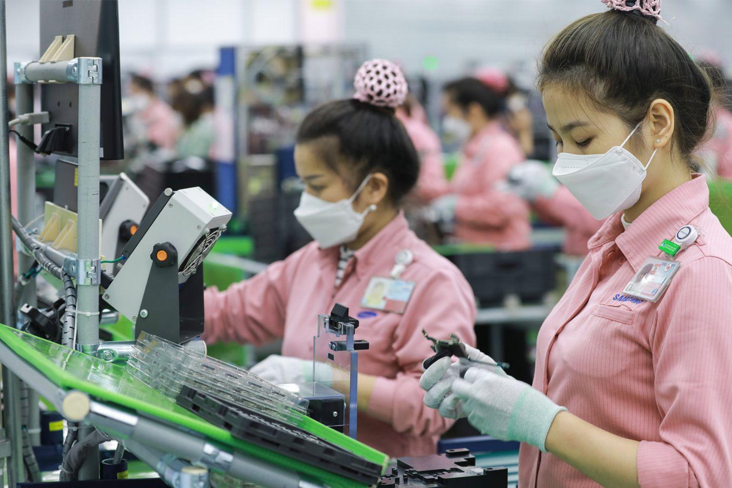 Vượt mặt Mỹ và Ấn Độ, xuất khẩu điện thoại Việt Nam đứng top 2 toàn cầu Vượt mặt Mỹ và Ấn Độ, xuất khẩu điện thoại Việt Nam đứng top 2 toàn cầu