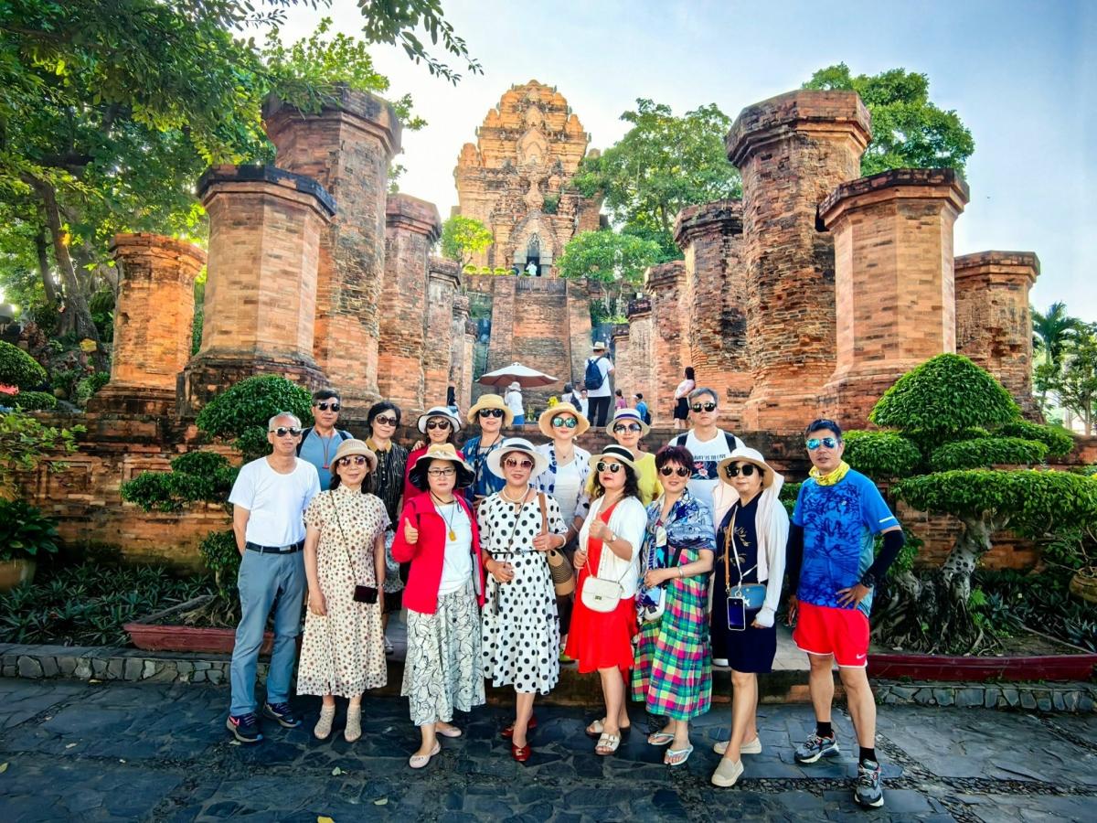 Ngành du lịch tăng tốc, hoàn thành mục tiêu năm 2026