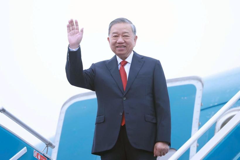 Tổng Bí thư Tô Lâm đến thủ đô Viêng Chăn, bắt đầu thăm cấp Nhà nước tới Lào