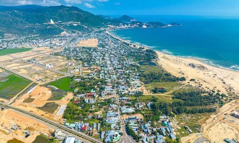 Đầm nước của Việt Nam được ví như 'công chúa ngủ quên', lọt vào mắt xanh của loạt 'ông lớn nghỉ dưỡng thế giới'