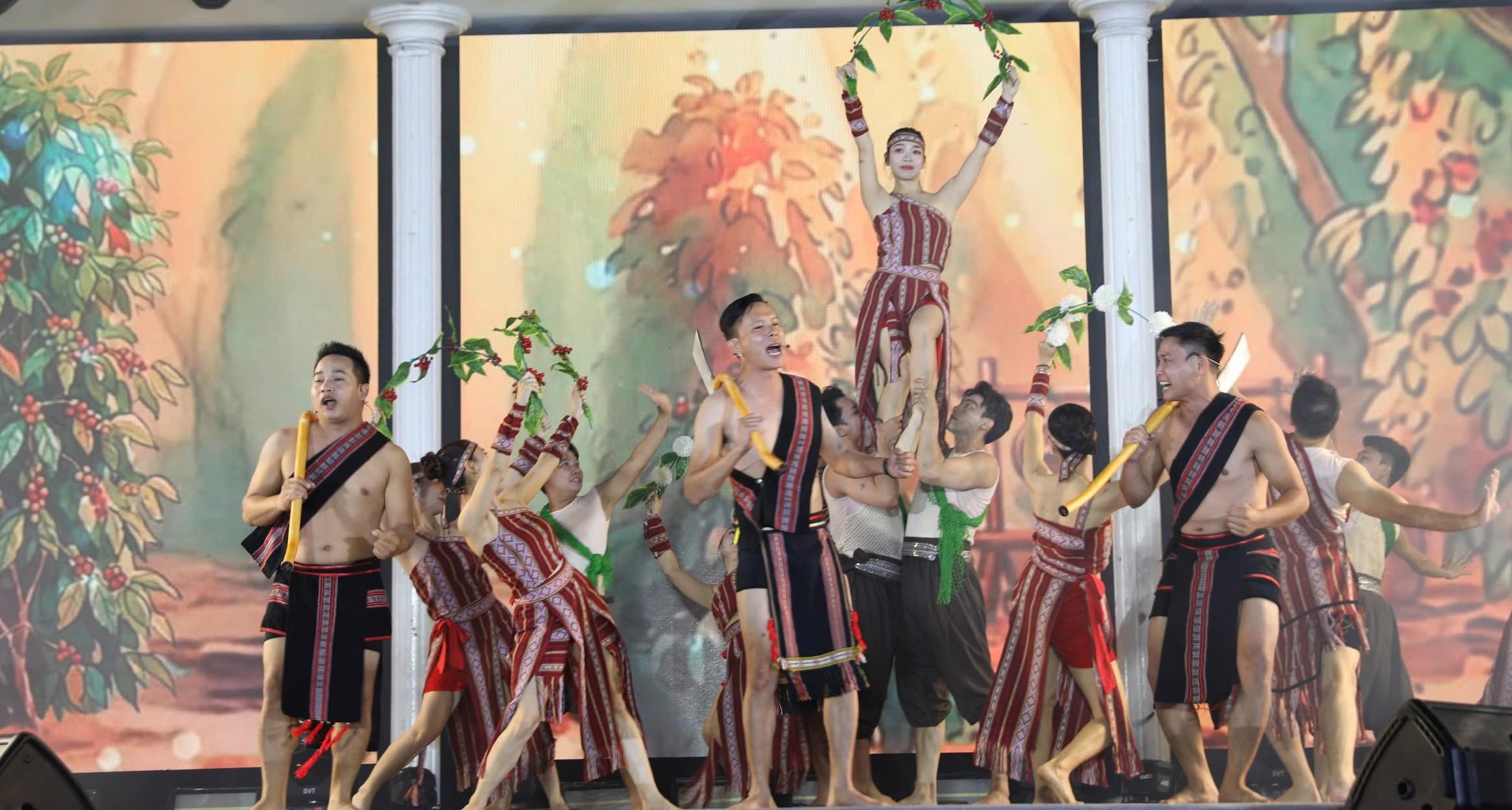 lam-dong-ban-giao-huong-xanh-1_1783262263.jpg
