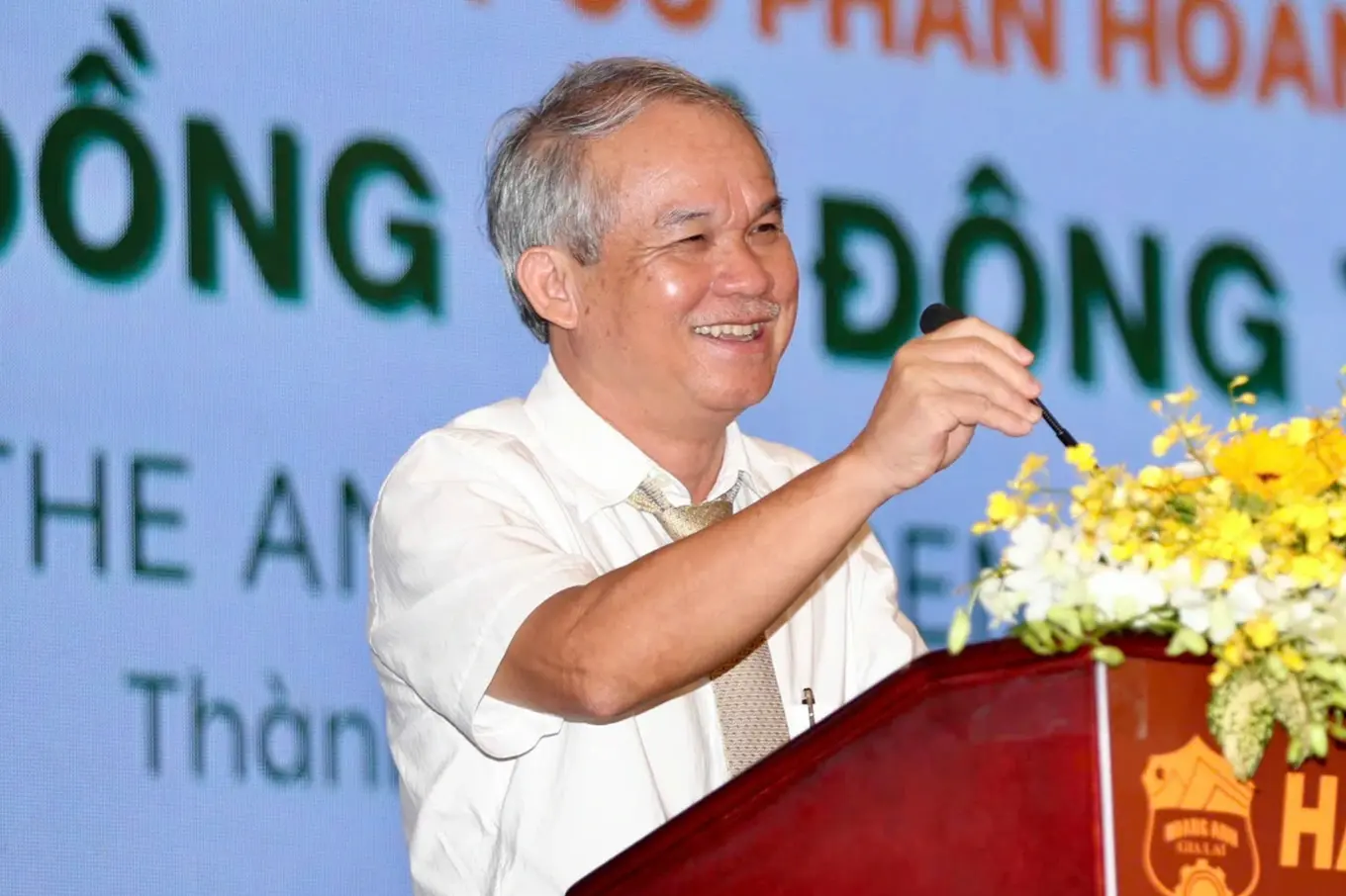 Doanh nghiệp nông nghiệp của bầu Đức tiến gần sàn chứng khoán sau khi được chấp thuận IPO Doanh nghiệp nông nghiệp của bầu Đức tiến gần sàn chứng khoán sau khi được chấp thuận IPO