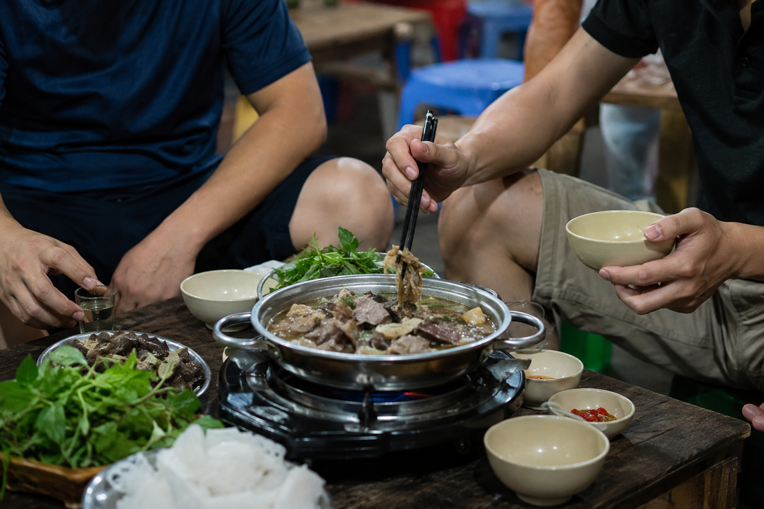 Quốc gia châu Á khuyến khích người dân ăn thịt chó để giải nhiệt giữa nắng nóng kỷ lục