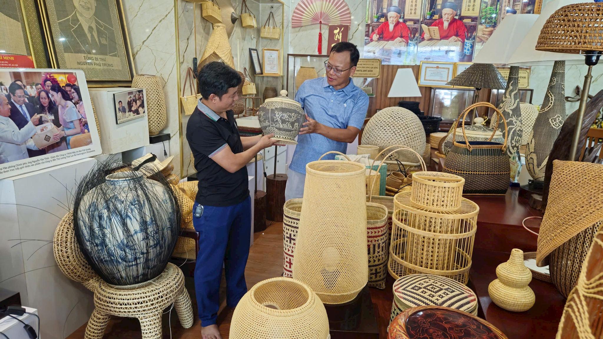 Phú Nghĩa đưa giá trị làng nghề vào sản phẩm OCOP